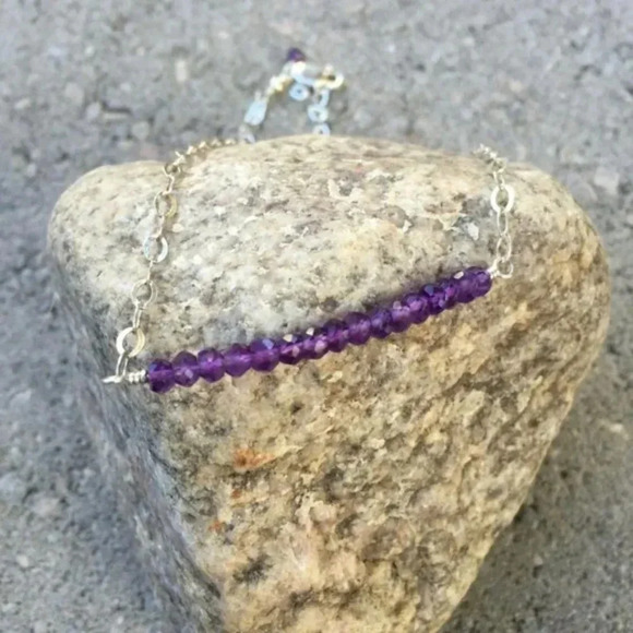 Amethyst Bar Necklace - Simple & Minimalist - Picture 2 of 3